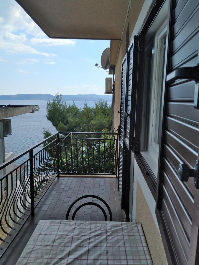 Apartments Pino Brela Εξωτερικό φωτογραφία