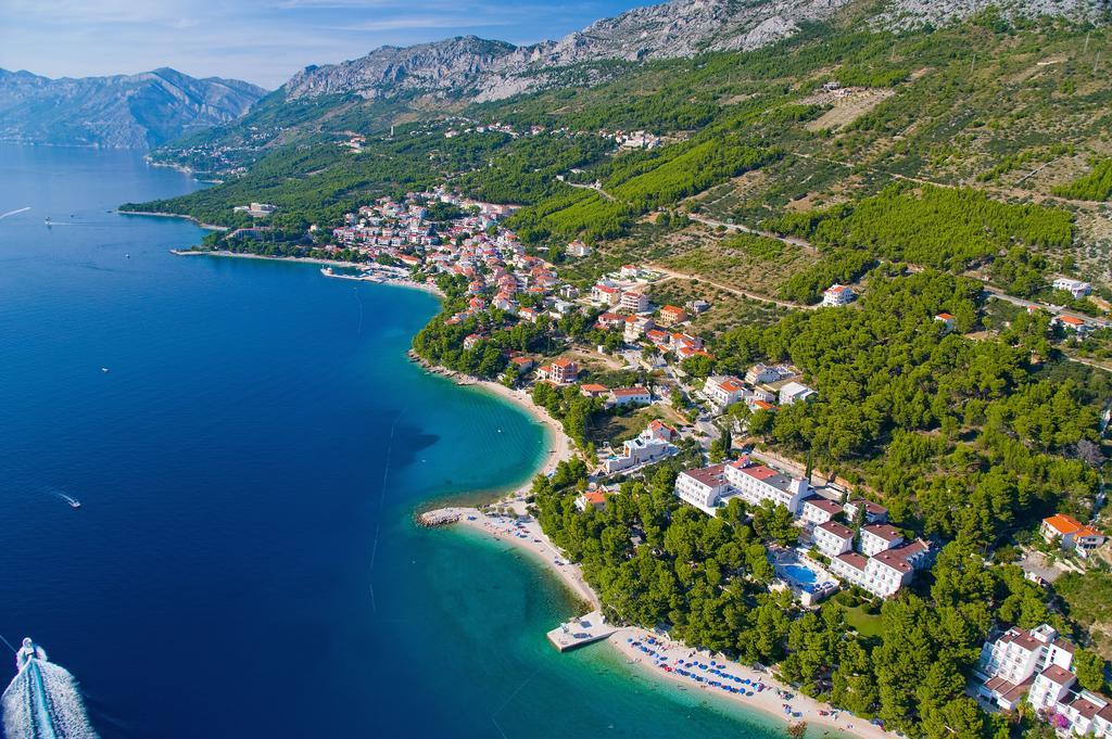 Apartments Pino Brela Εξωτερικό φωτογραφία