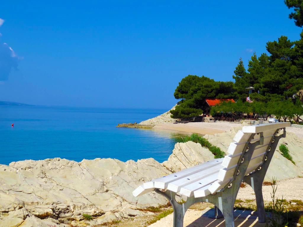 Apartments Pino Brela Εξωτερικό φωτογραφία